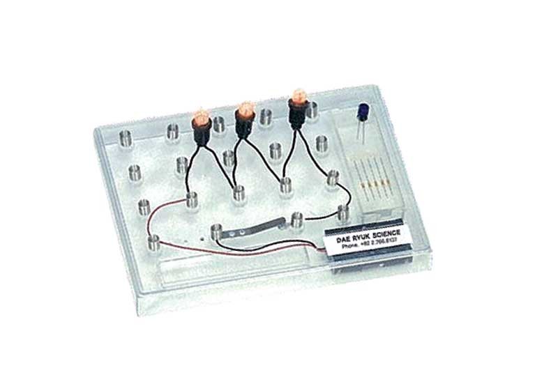 5712 Panel para la realización de circuitos eléctricos sencillos
